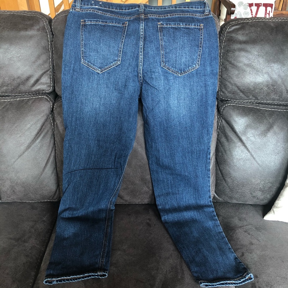 Jeans - Picture 2 of 4